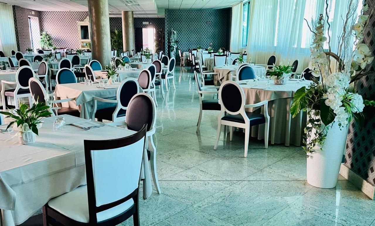 Hotel Parisi Нікеліно Екстер'єр фото