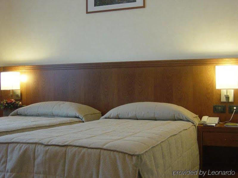 Hotel Parisi Нікеліно Екстер'єр фото